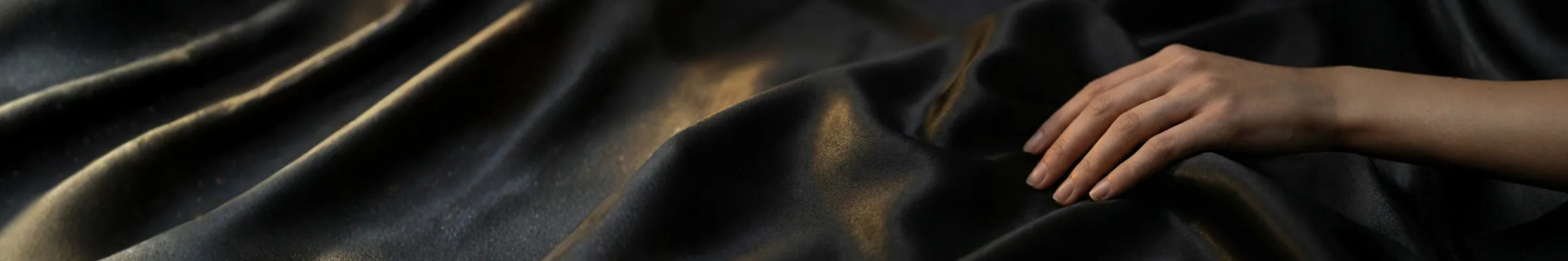 Contact Valentine de Rosemont, escort Genève